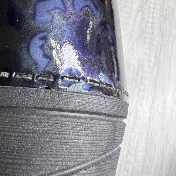 Dansko XP 2.0 Patent Leather Printed Clogs Size 41 (US 10.5-11) - Picture 10 of 11